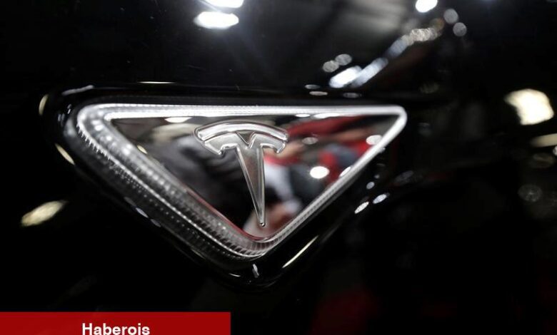 Tesla, robotaksi hamlesinin ortasında eski Cruise yöneticisini yapay zeka direktörü olarak işe aldı