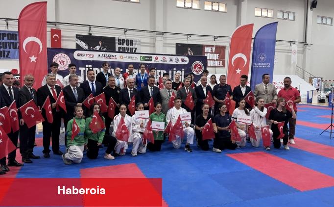 Türkiye Karate Premier Ligi'nin ikinci etabı, Zonguldak'ta başladı - Haberois Türkiye Karate Premier Ligi'nin ikinci etabı, Zonguldak'ta başladı
