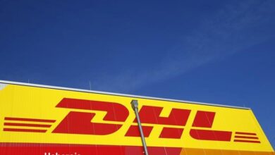 UBS, tarife pürüzleri ve büyüme varsayımlarının abartılması nedeniyle DHL’yi "sat" olarak düşürdü