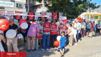 İzmir Buca'da Saadet Partisi 24. yılını vatandaşlara kutladı - Haberois İzmir Buca'da Saadet Partisi 24. yılını vatandaşlara kutladı